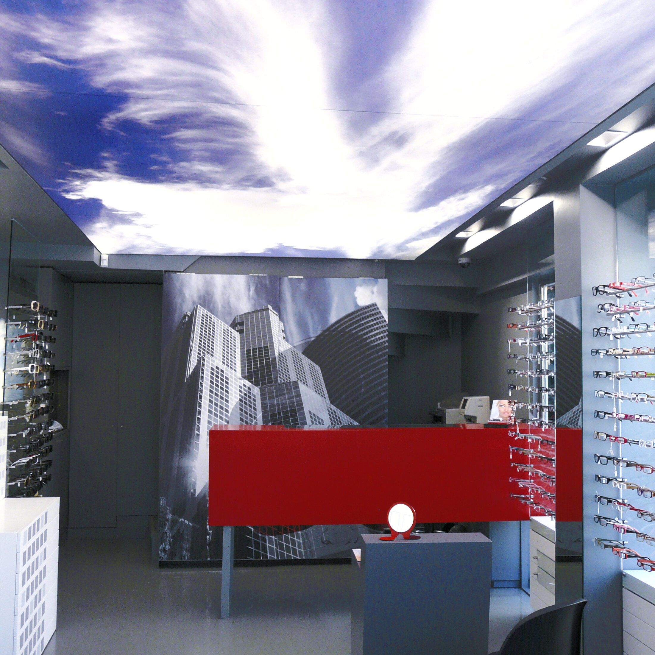 Custom eyewear display at Kapolis Optic